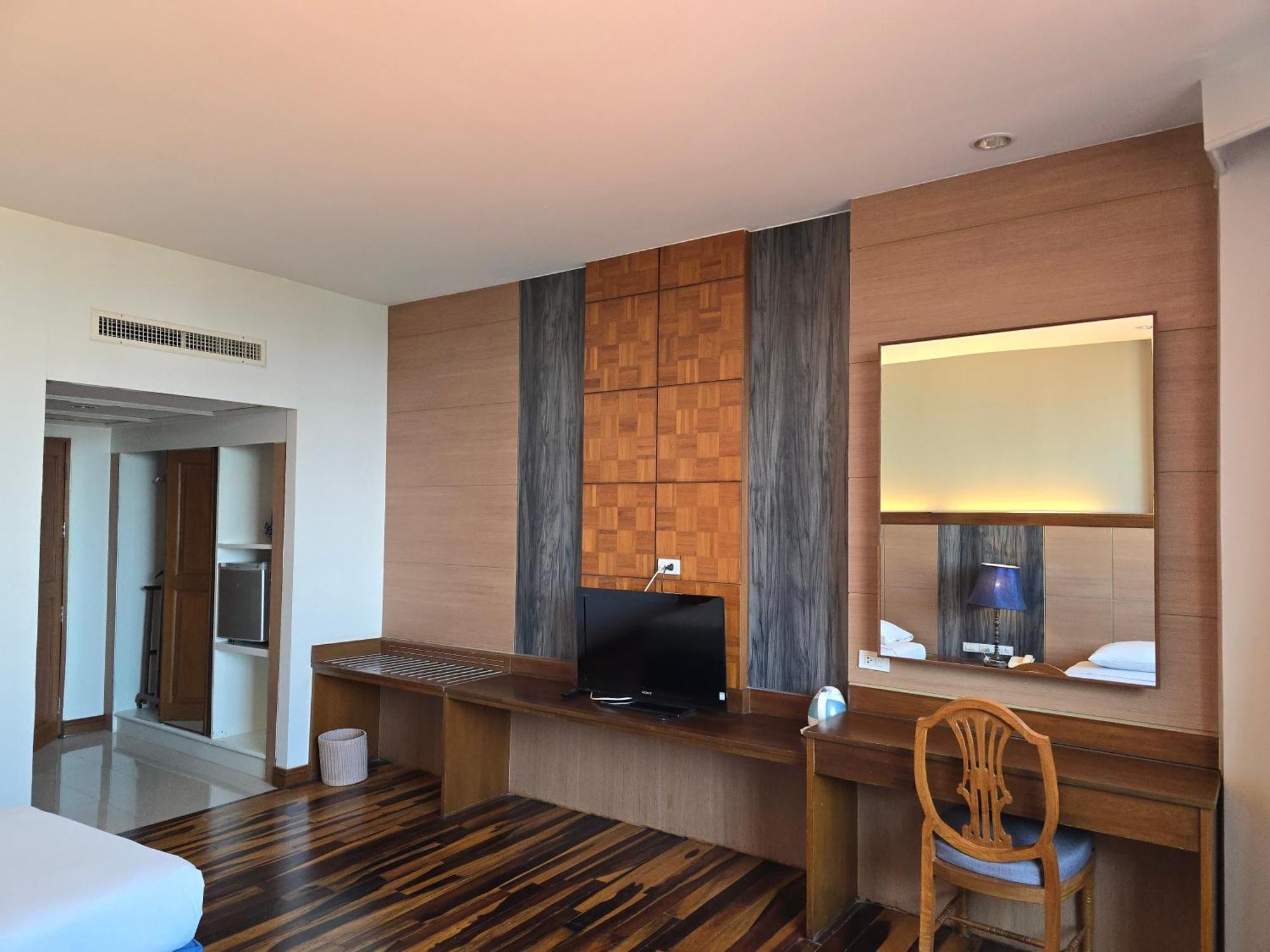 Chiang Mai Phucome Hotel Luaran gambar